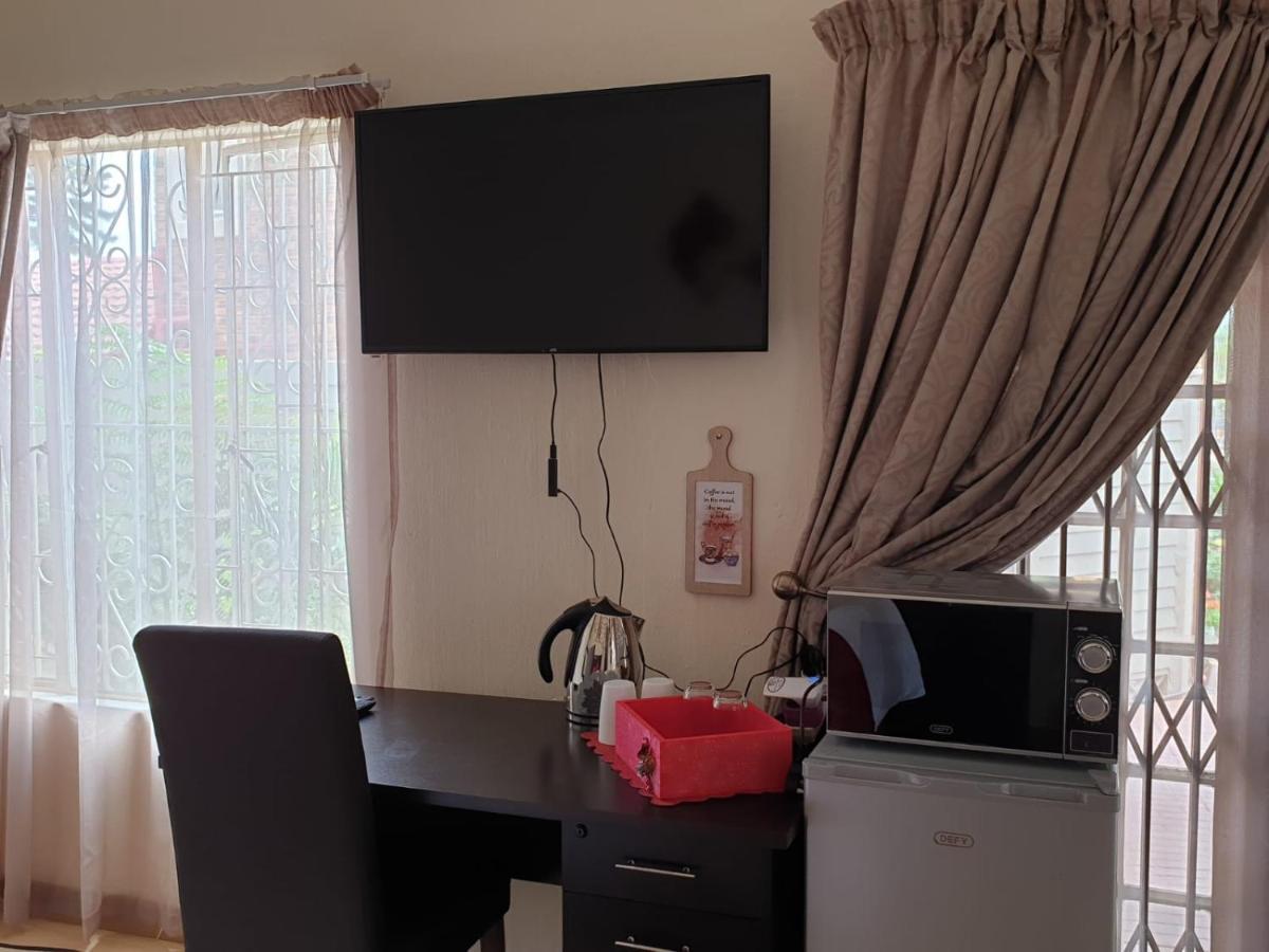 Christa'S Place 897 Pretoria Bagian luar foto