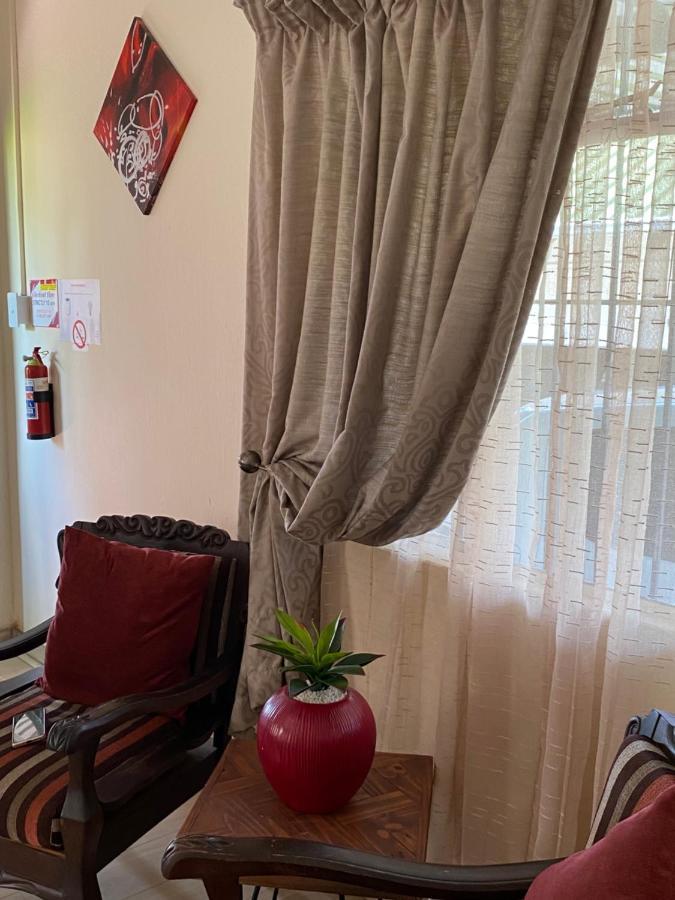 Christa'S Place 897 Pretoria Bagian luar foto